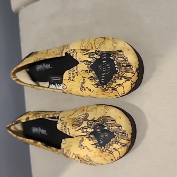 Bioworld Harry Potter Marauder's Map Shoes Sz. S (6/7) - Picture 1 of 9